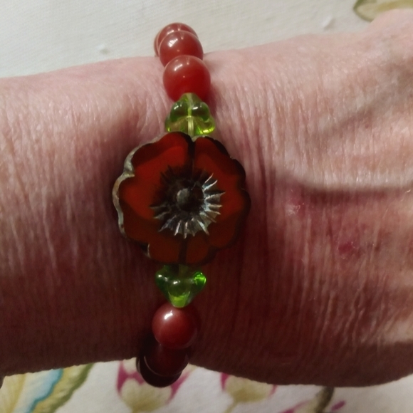 ✨️8" Boho Natural Carnelian Flower 🌼 Bracelet 🙂 Magnetic Closure!✨️ - Picture 2 of 10